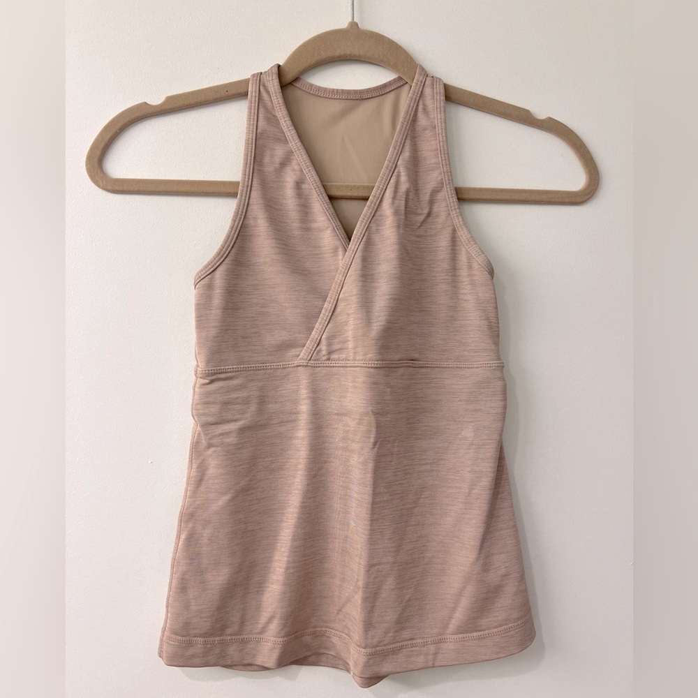 Lululemon Fitness Top - Rose Gold, Size 0